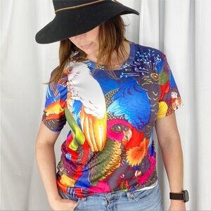 Colorful Parrot Print T-Shirt